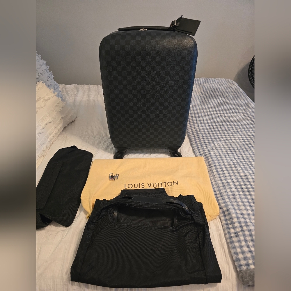 LOUIS VUITTON Zephyr 55 Carry On Damier limited Cobalt Blue canvas